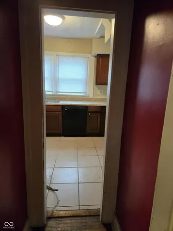 752 E 42nd Indianapolis IN 46205