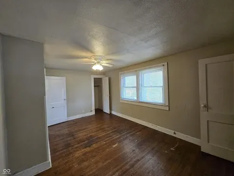 752 E 42nd Indianapolis IN 46205