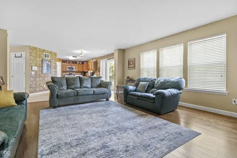 6618 Smithfield Drive Indianapolis IN 46237