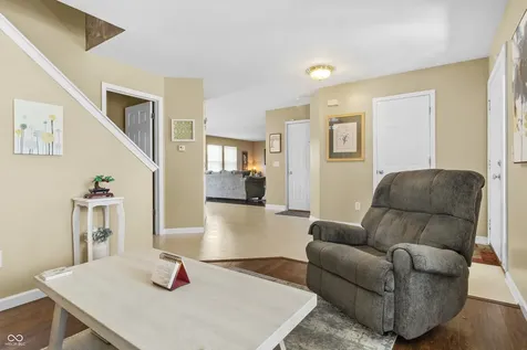 6618 Smithfield Drive Indianapolis IN 46237