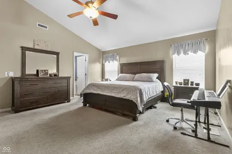 6618 Smithfield Drive Indianapolis IN 46237