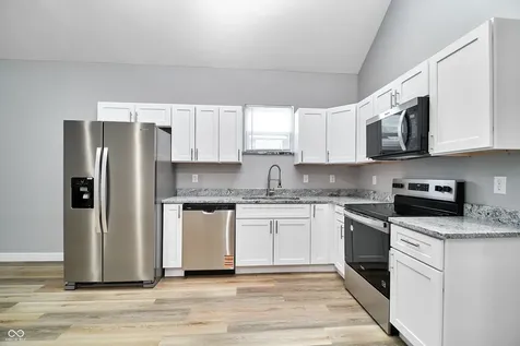 415 N Dequincy Street Indianapolis IN 46201
