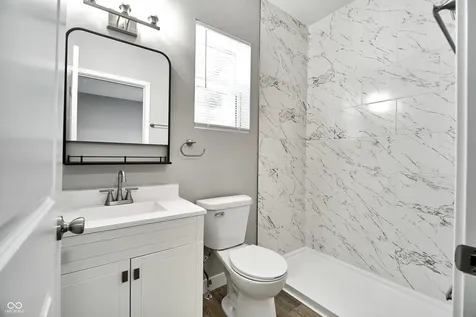 415 N Dequincy Street Indianapolis IN 46201