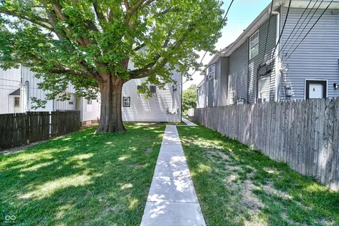 415 N Dequincy Street Indianapolis IN 46201
