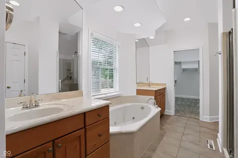 4534 Summersong Road Zionsville IN 46077
