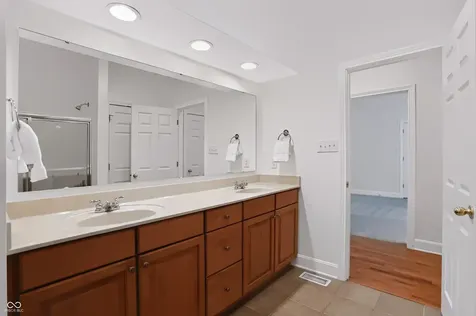 4534 Summersong Road Zionsville IN 46077