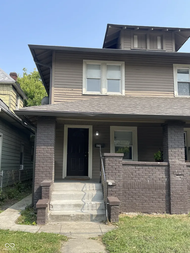 4212 E Washington Street Indianapolis IN 46201