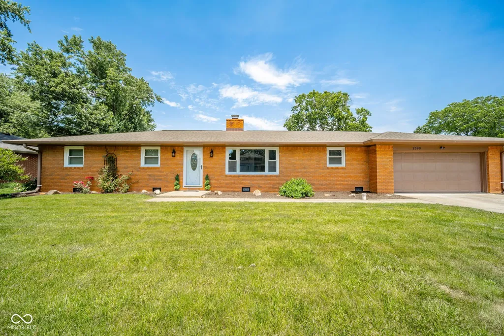 2580 Tod Anderson IN 46013