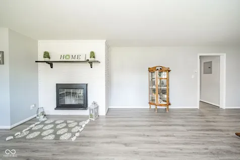 2580 Tod Anderson IN 46013