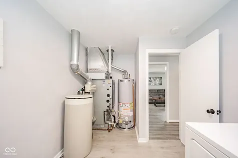 2580 Tod Anderson IN 46013