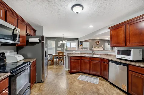 15472 Old Pond Circle Noblesville IN 46060