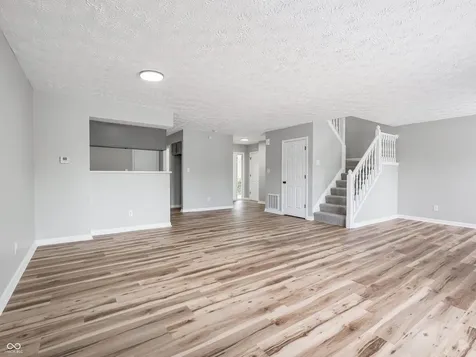 5348 Bay Harbor Drive Indianapolis IN 46254