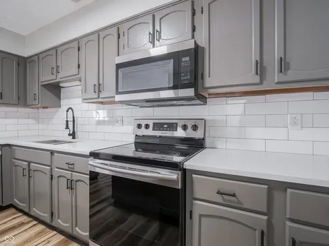 5348 Bay Harbor Drive Indianapolis IN 46254