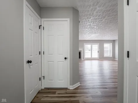 5348 Bay Harbor Drive Indianapolis IN 46254