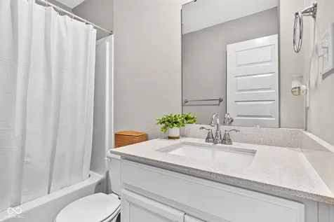 16411 Sedalia Drive Fishers IN 46040