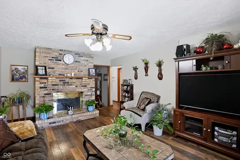 8044 S County Road 0 Clayton IN 46118
