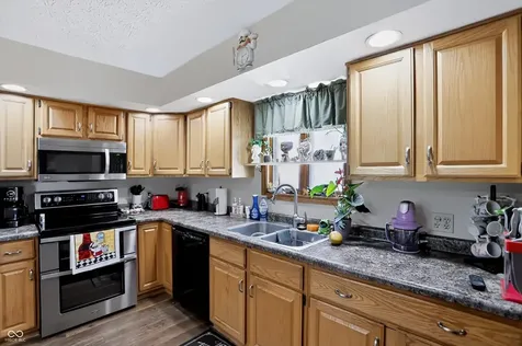 8044 S County Road 0 Clayton IN 46118