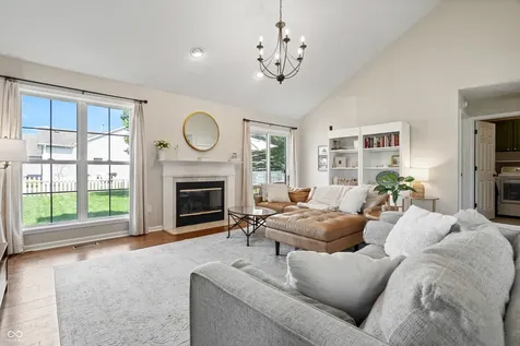 10293 Cheswick Lane Fishers IN 46037
