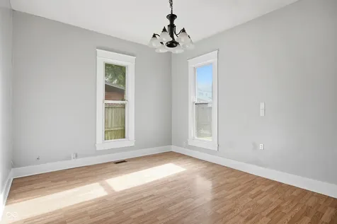 810 College Anderson IN 46012