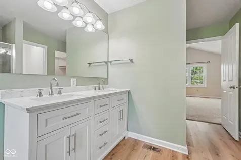 3800 Richmond Court Carmel IN 46032