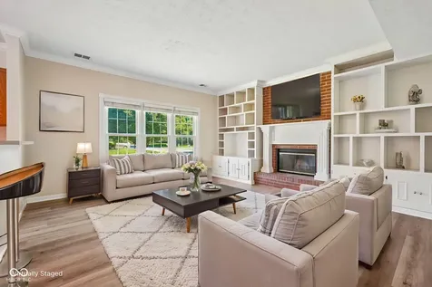 3800 Richmond Court Carmel IN 46032