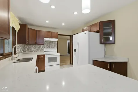 8114 Black Oak Drive Plainfield IN 46168