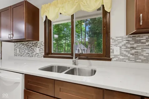 8114 Black Oak Drive Plainfield IN 46168