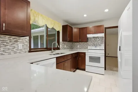 8114 Black Oak Drive Plainfield IN 46168