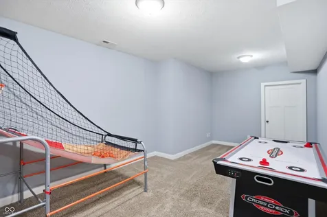 4610 E 71st Street Indianapolis IN 46220