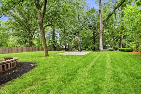 4610 E 71st Street Indianapolis IN 46220
