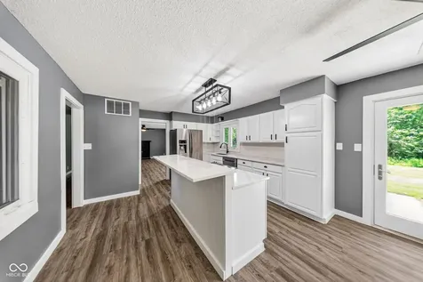 1204 Orchard Drive Covington IN 47932