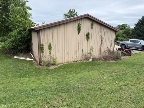 1274 Twin Ponds Road Bedford IN 47421