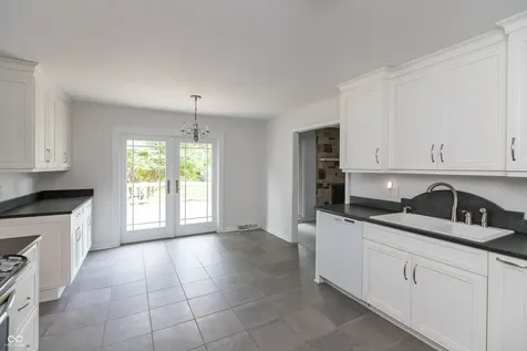 7454 Avalon Trail Road Indianapolis IN 46250