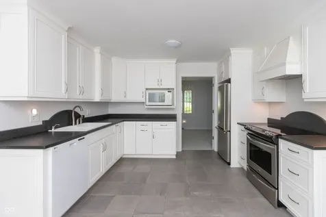 7454 Avalon Trail Road Indianapolis IN 46250