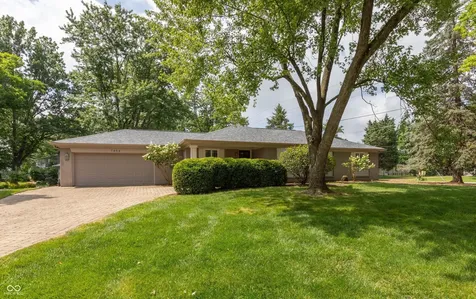 7454 Avalon Trail Road Indianapolis IN 46250