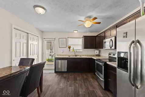 3035 Arrowroot Lane Indianapolis IN 46239