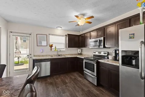 3035 Arrowroot Lane Indianapolis IN 46239