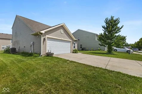 3035 Arrowroot Lane Indianapolis IN 46239