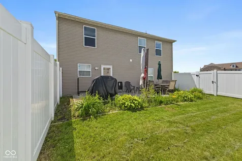 3035 Arrowroot Lane Indianapolis IN 46239