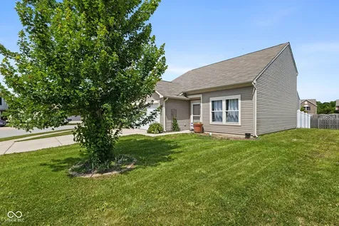 3035 Arrowroot Lane Indianapolis IN 46239