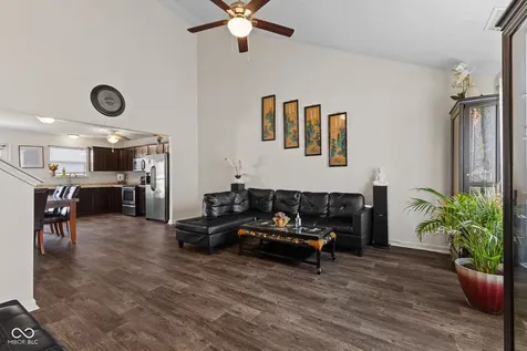 3035 Arrowroot Lane Indianapolis IN 46239