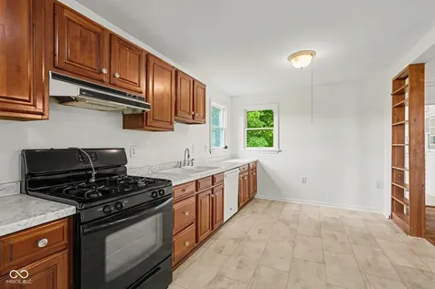 307 S Walnut Street Rising Sun IN 47040