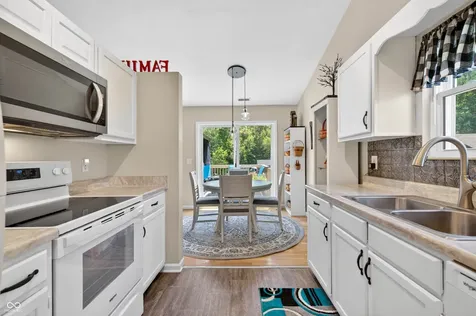 7373 S Woodruff Lane Nineveh IN 46164