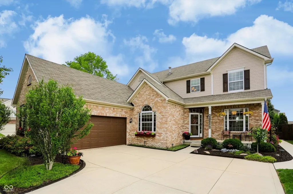 5517 W Stoneview Trail Mccordsville IN 46055