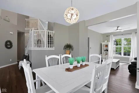 5517 W Stoneview Trail Mccordsville IN 46055