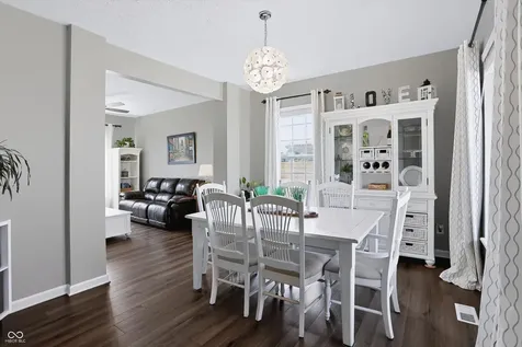 5517 W Stoneview Trail Mccordsville IN 46055