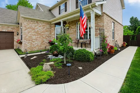 5517 W Stoneview Trail Mccordsville IN 46055