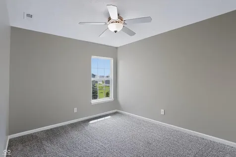 5517 W Stoneview Trail Mccordsville IN 46055