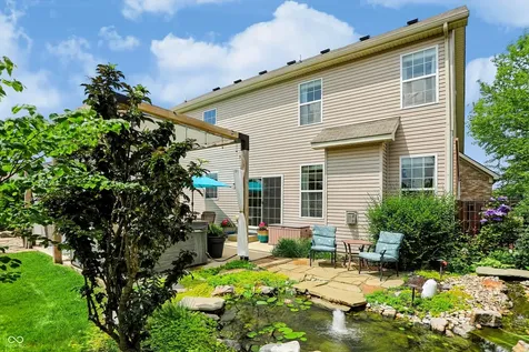 5517 W Stoneview Trail Mccordsville IN 46055