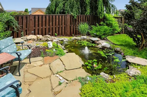 5517 W Stoneview Trail Mccordsville IN 46055